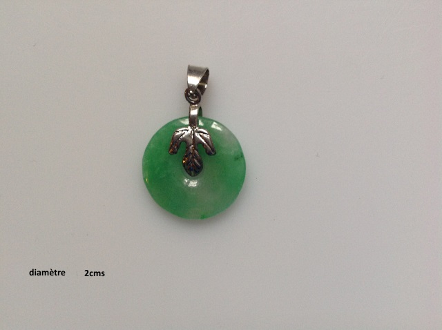 Pendentif rond en jade (petit modle)
